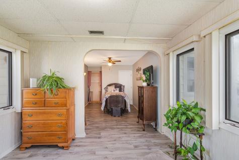 34 North California Avenue Mundelein IL 60060