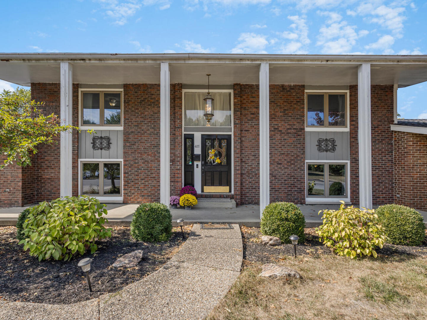 411 Crestwood Drive Arthur IL 61911