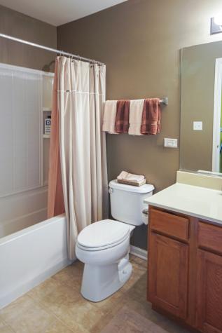 3373 Kentshire Square Aurora IL 60504