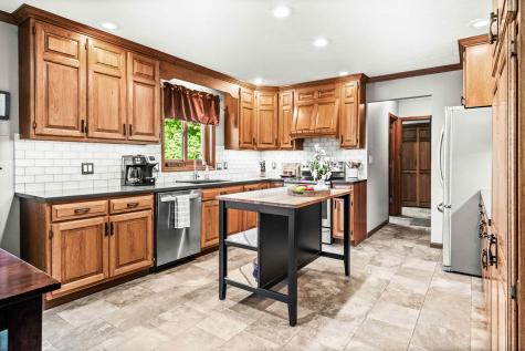 25 Bay Pointe Drive Bloomington IL 61704
