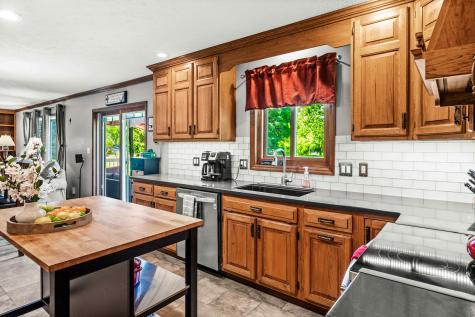 25 Bay Pointe Drive Bloomington IL 61704