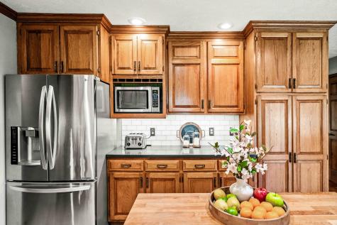 25 Bay Pointe Drive Bloomington IL 61704