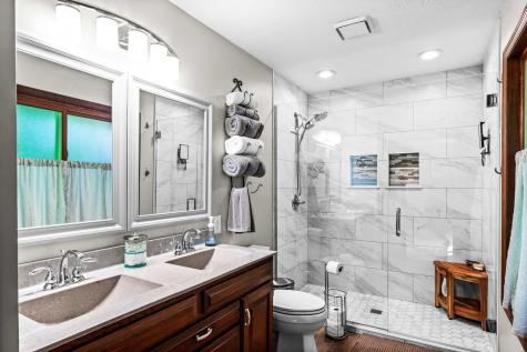 25 Bay Pointe Drive Bloomington IL 61704