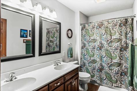 25 Bay Pointe Drive Bloomington IL 61704