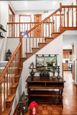 25 Bay Pointe Drive Bloomington IL 61704