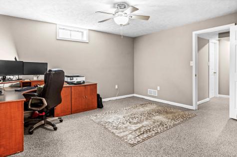 25 Bay Pointe Drive Bloomington IL 61704