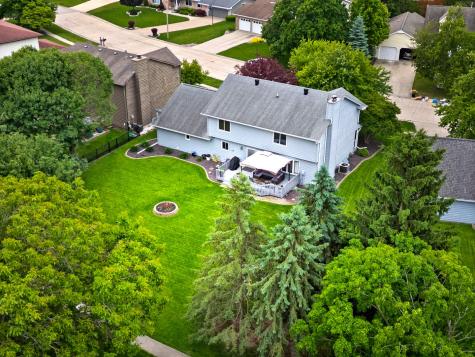 25 Bay Pointe Drive Bloomington IL 61704