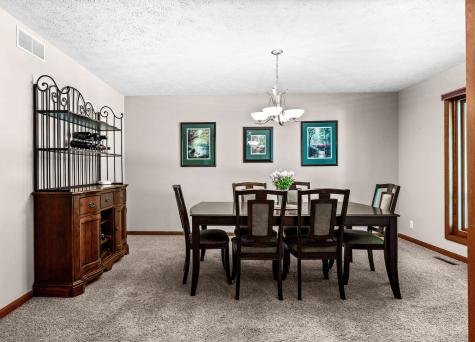 25 Bay Pointe Drive Bloomington IL 61704