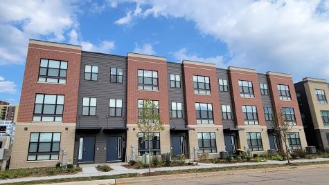 375 Summit Circle Lombard IL 60148