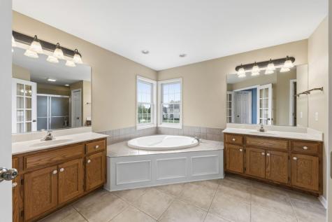 3803 Royal Portrush Drive Naperville IL 60564