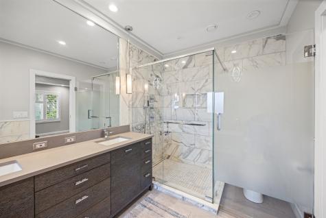 412 Stratford Lane Willowbrook IL 60527