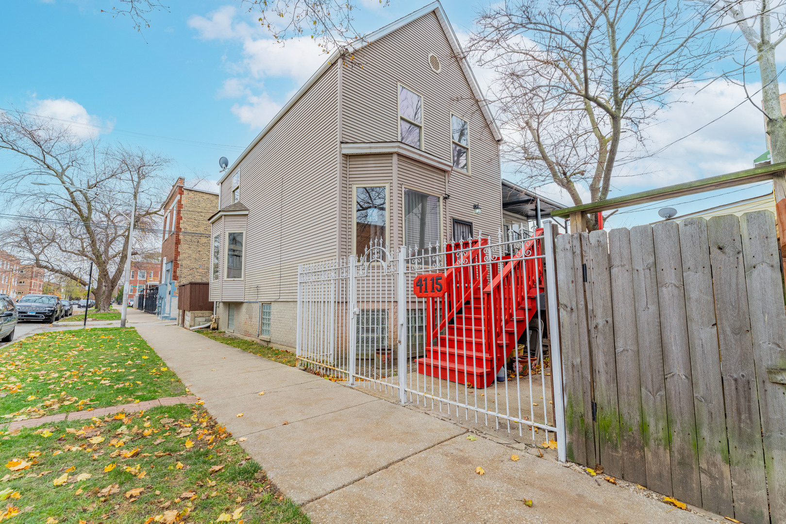 4115 West Dickens Avenue Chicago IL 60639