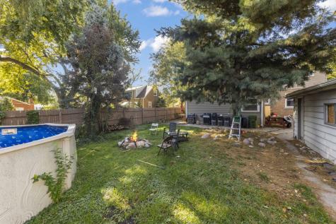 9047 South 50th Avenue Oak Lawn IL 60453