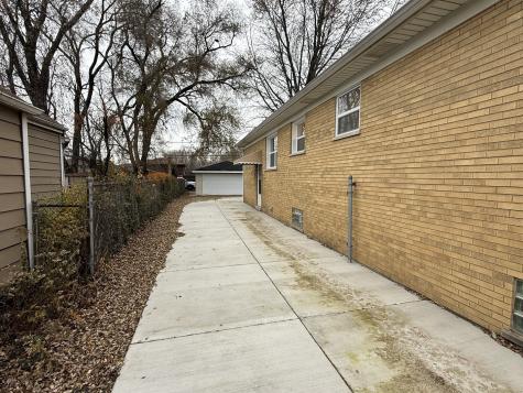 494 Buffalo Avenue Calumet City IL 60409