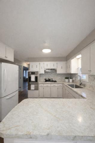 7332 Beloit Avenue Bridgeview IL 60455