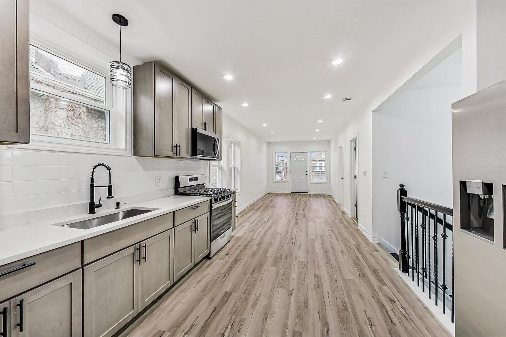 5619 South California Avenue Chicago IL 60629