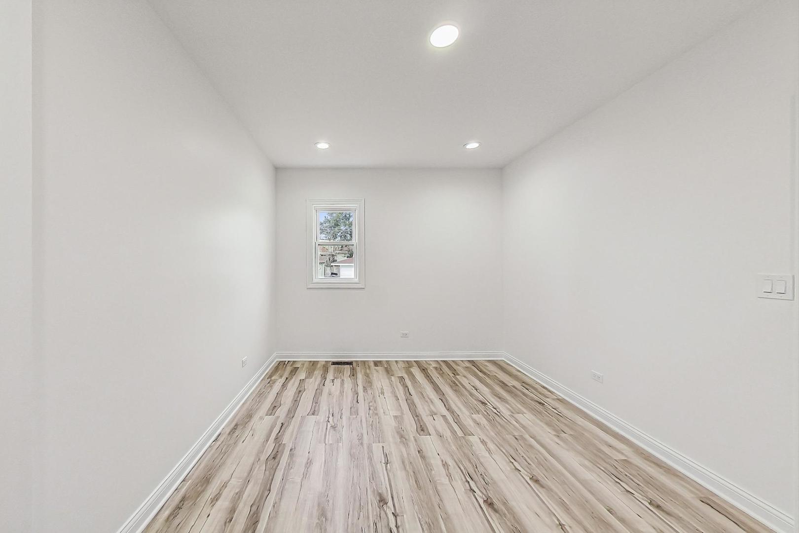 5619 South California Avenue Chicago IL 60629