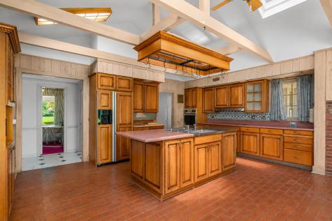 33W451 Surrey Road Wayne IL 60184