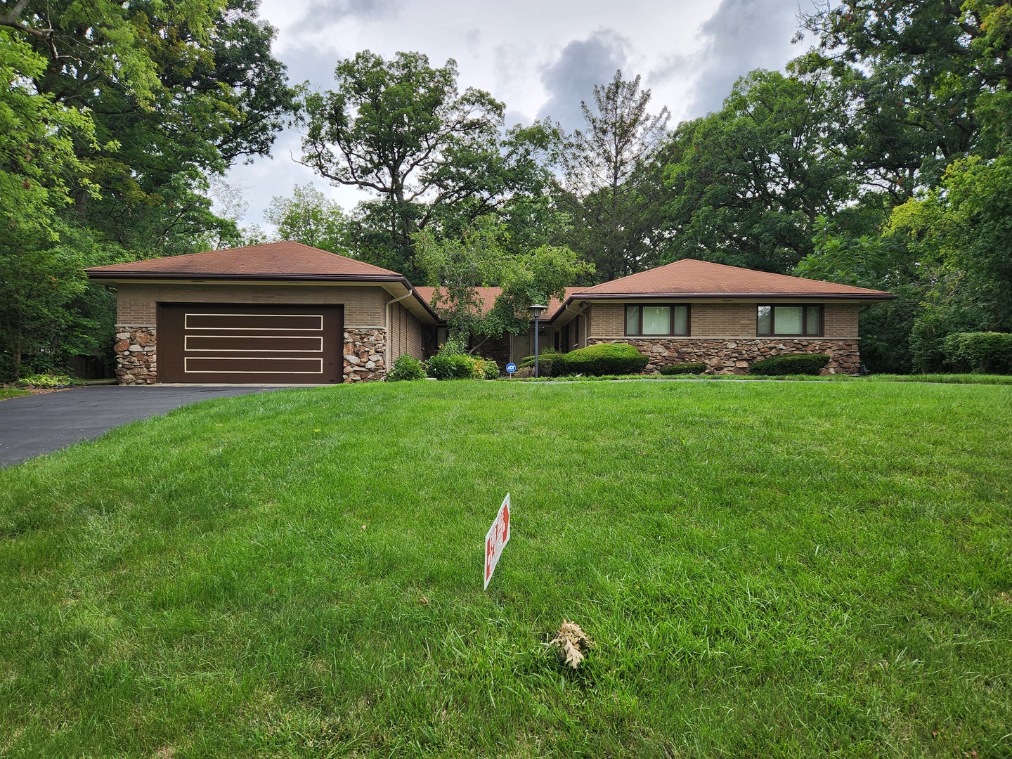 518 North Forest Drive Addison IL 60101