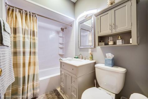 9246 South Harding Avenue Evergreen Park IL 60805