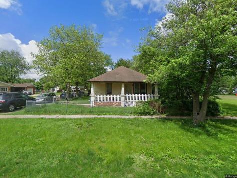 1101 North 10th Street Mattoon IL 61938