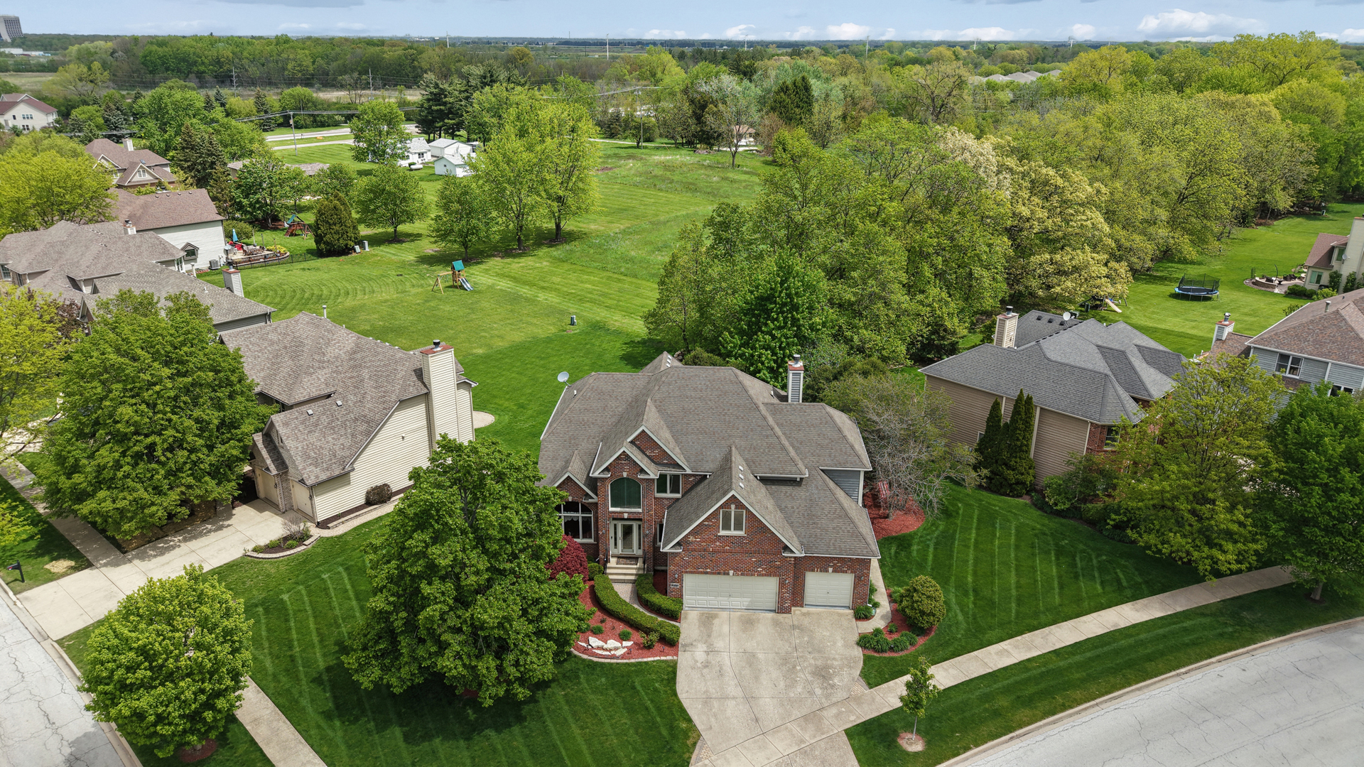 2775 Ginger Woods Drive Aurora IL 60502