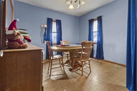 207 East Taylor Street Grant Park IL 60940