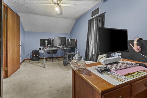 207 East Taylor Street Grant Park IL 60940