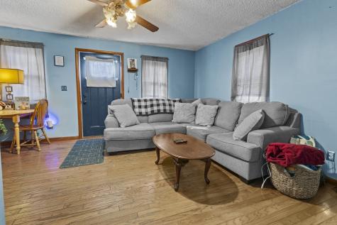 207 East Taylor Street Grant Park IL 60940