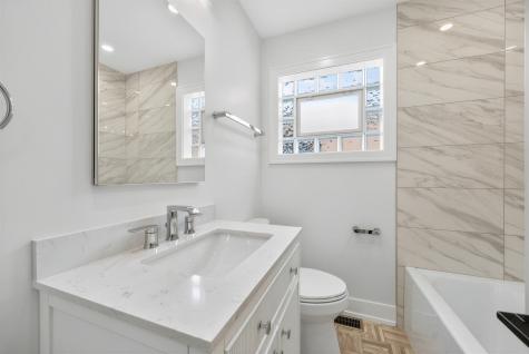 7055 West 64th Street Chicago IL 60638
