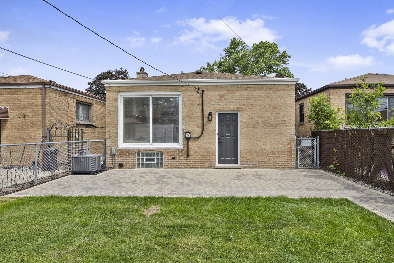7055 West 64th Street Chicago IL 60638