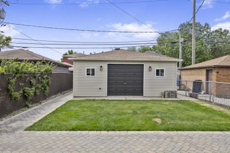 7055 West 64th Street Chicago IL 60638
