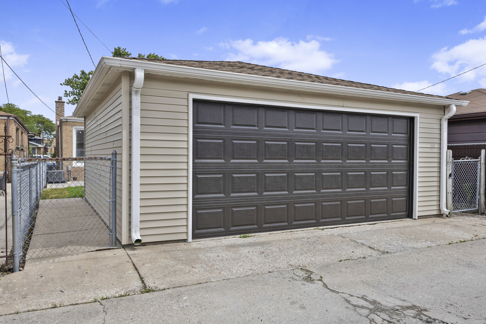 7055 West 64th Street Chicago IL 60638
