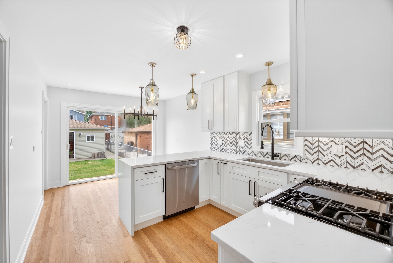7055 West 64th Street Chicago IL 60638