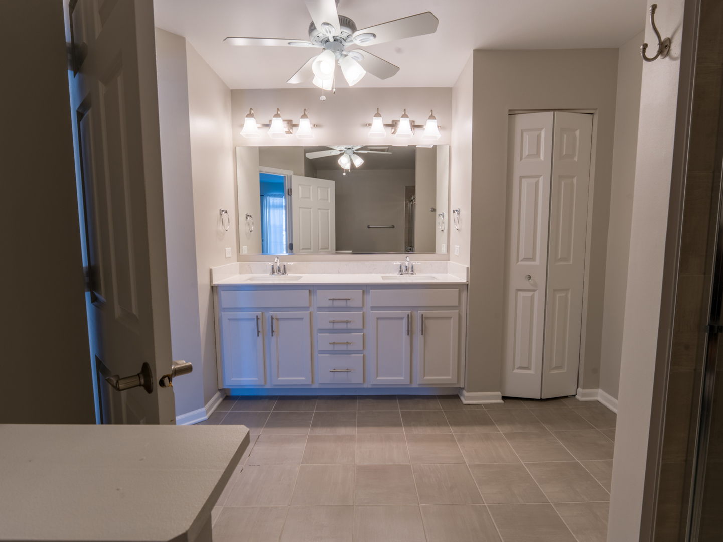 2534 Huntleigh Lane Woodridge IL 60517