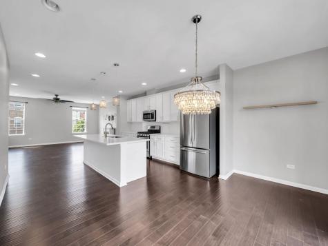 2534 Huntleigh Lane Woodridge IL 60517