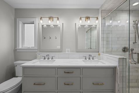 125 North Gibbons Avenue Arlington Heights IL 60004