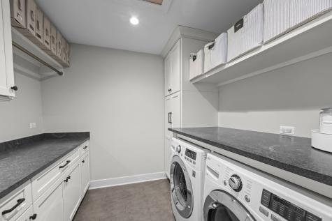 125 North Gibbons Avenue Arlington Heights IL 60004