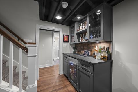 125 North Gibbons Avenue Arlington Heights IL 60004