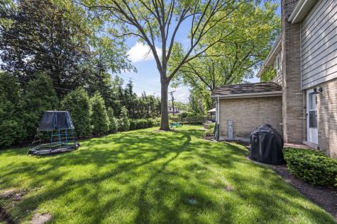 125 North Gibbons Avenue Arlington Heights IL 60004