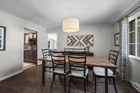 125 North Gibbons Avenue Arlington Heights IL 60004