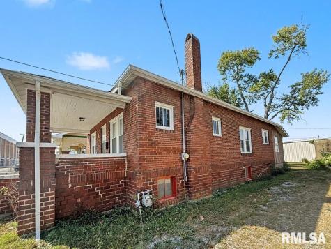 113/115 Mccann Street Benton IL 62812