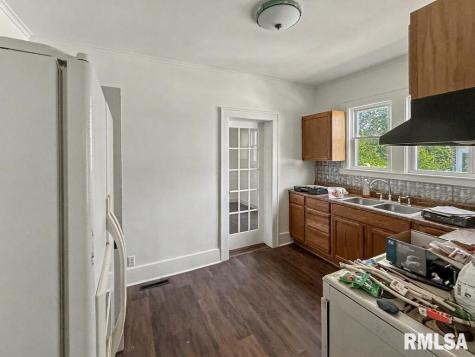 113/115 Mccann Street Benton IL 62812