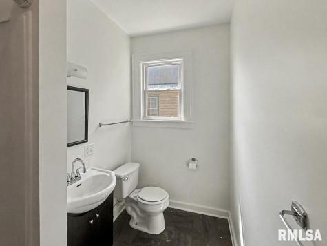 113/115 Mccann Street Benton IL 62812