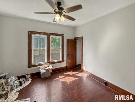 113/115 Mccann Street Benton IL 62812