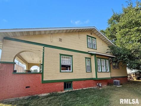 113/115 Mccann Street Benton IL 62812