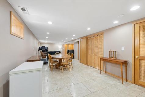 3810 Emerson Drive Schiller Park IL 60176