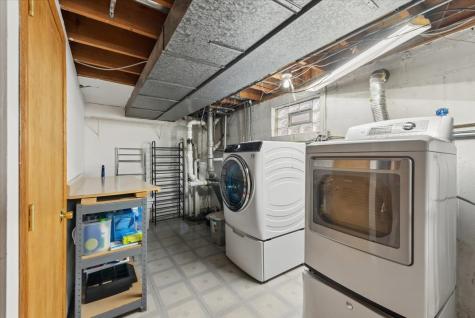 3810 Emerson Drive Schiller Park IL 60176