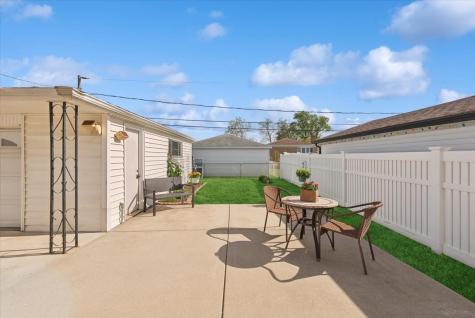 3810 Emerson Drive Schiller Park IL 60176