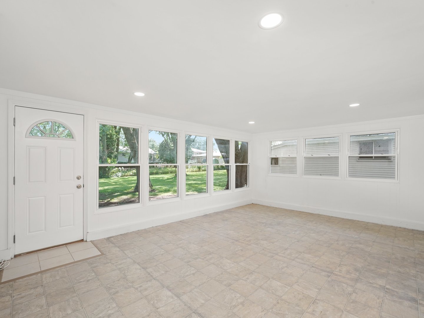 1403 Hampton Lane Schaumburg IL 60193